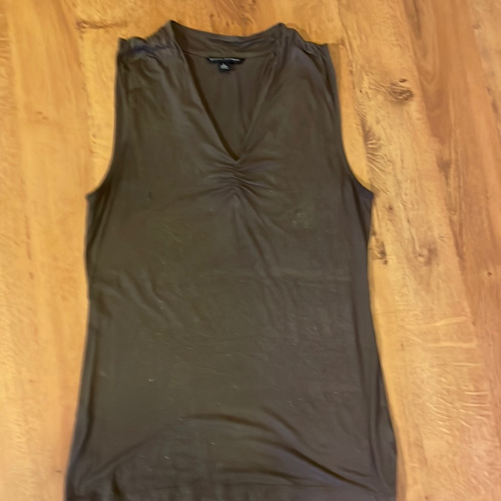 Banana republic sleeveless top